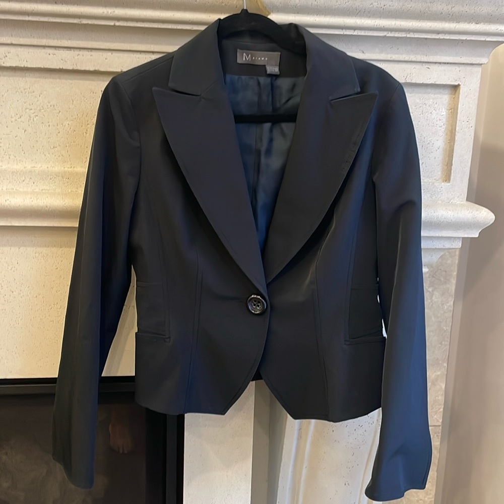 M Siamo Black short blazer. Size 10